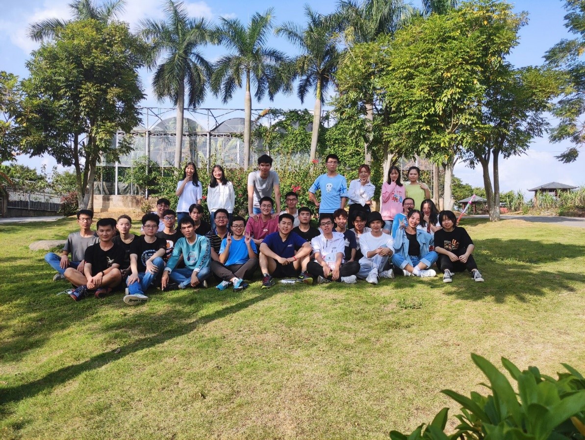 英国威廉集团官网应化专业2018级2班近半数员工考研成功