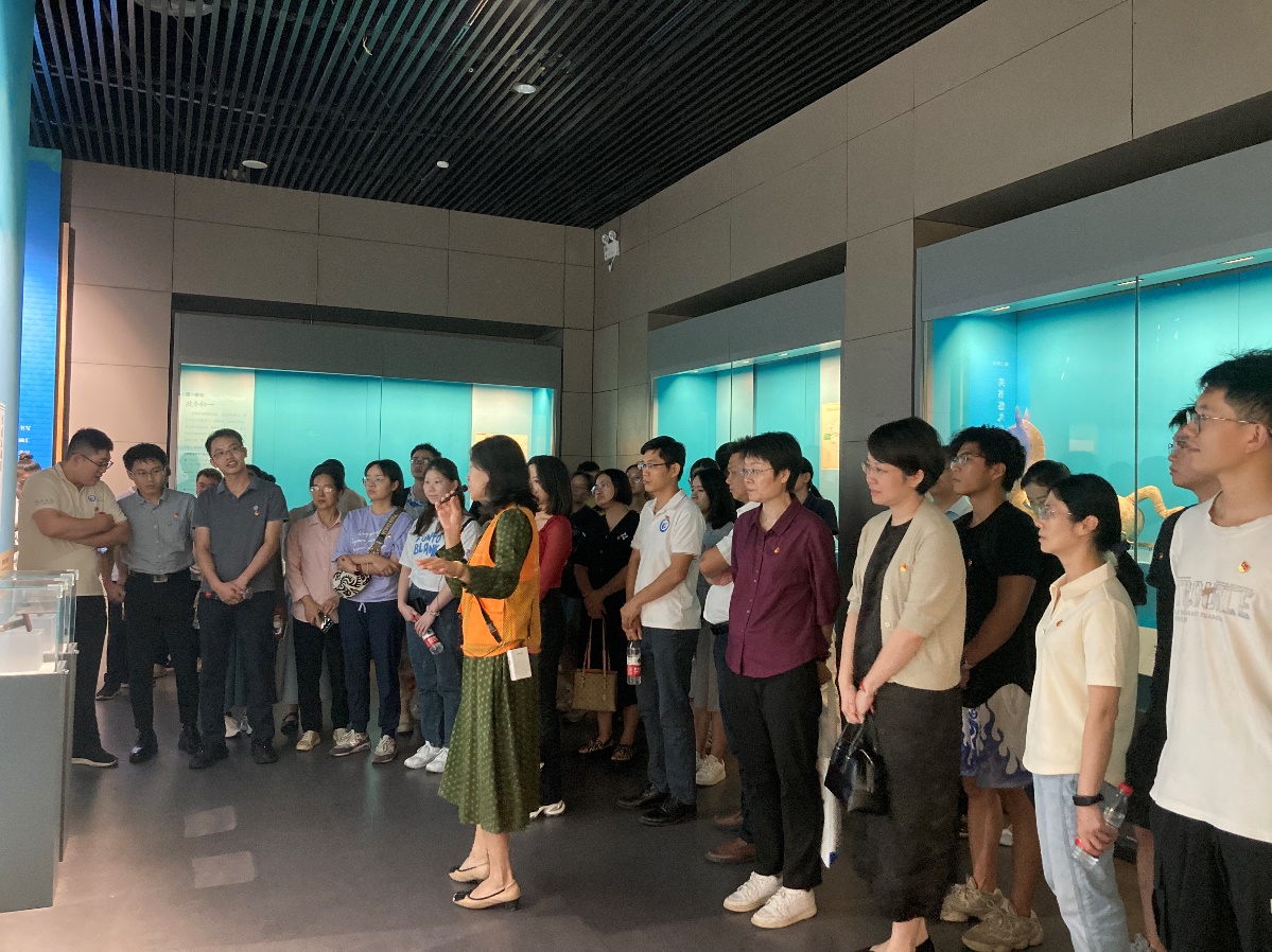 公司党委开展“铸牢中华民族共同体意识”主题党日活动