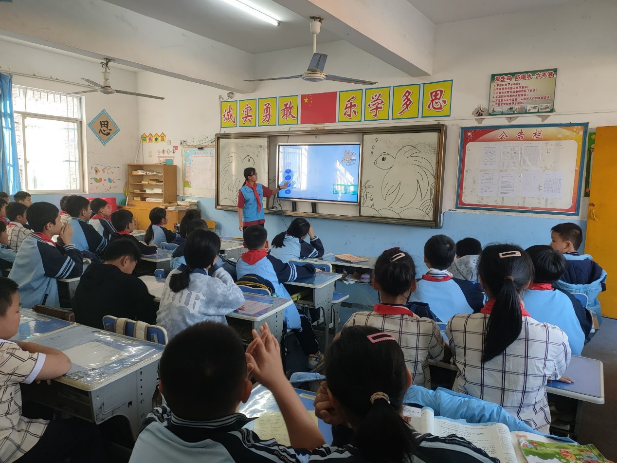 感受自然，保护环境——公司爱心支教服务队开展支教服务活动