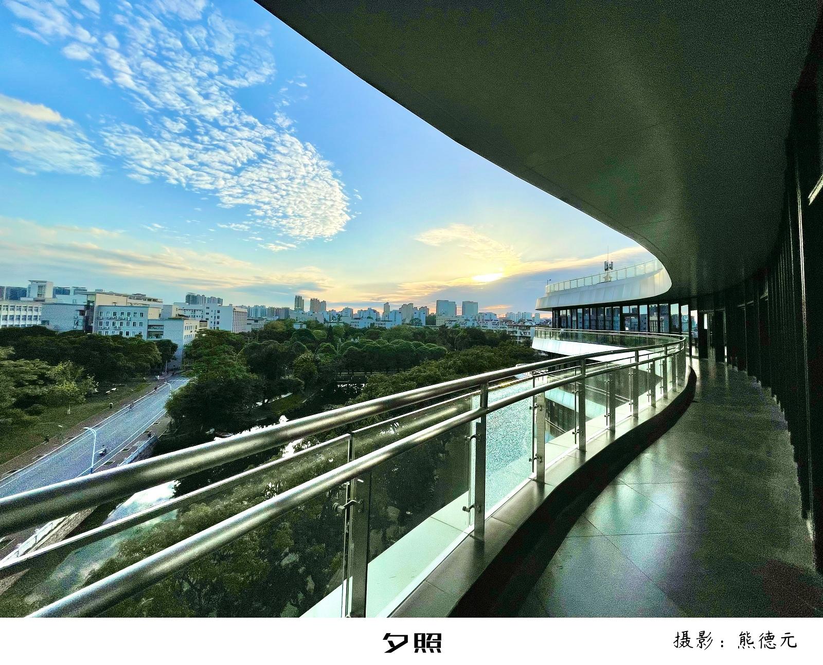 公司教师荣获公司教职工手机摄影大赛奖