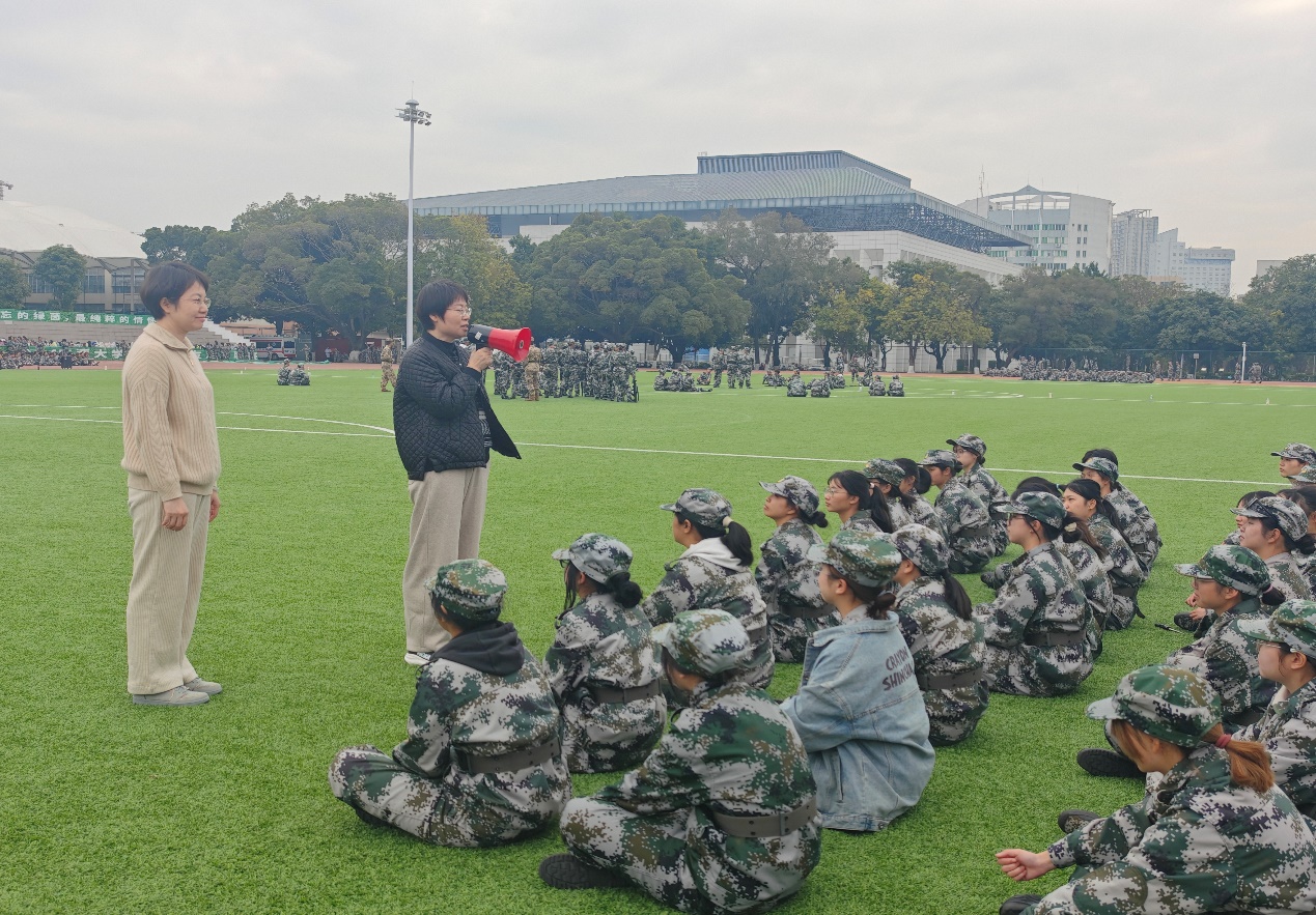 心系军训，温情满营|公司领导老师慰问2024级军训员工