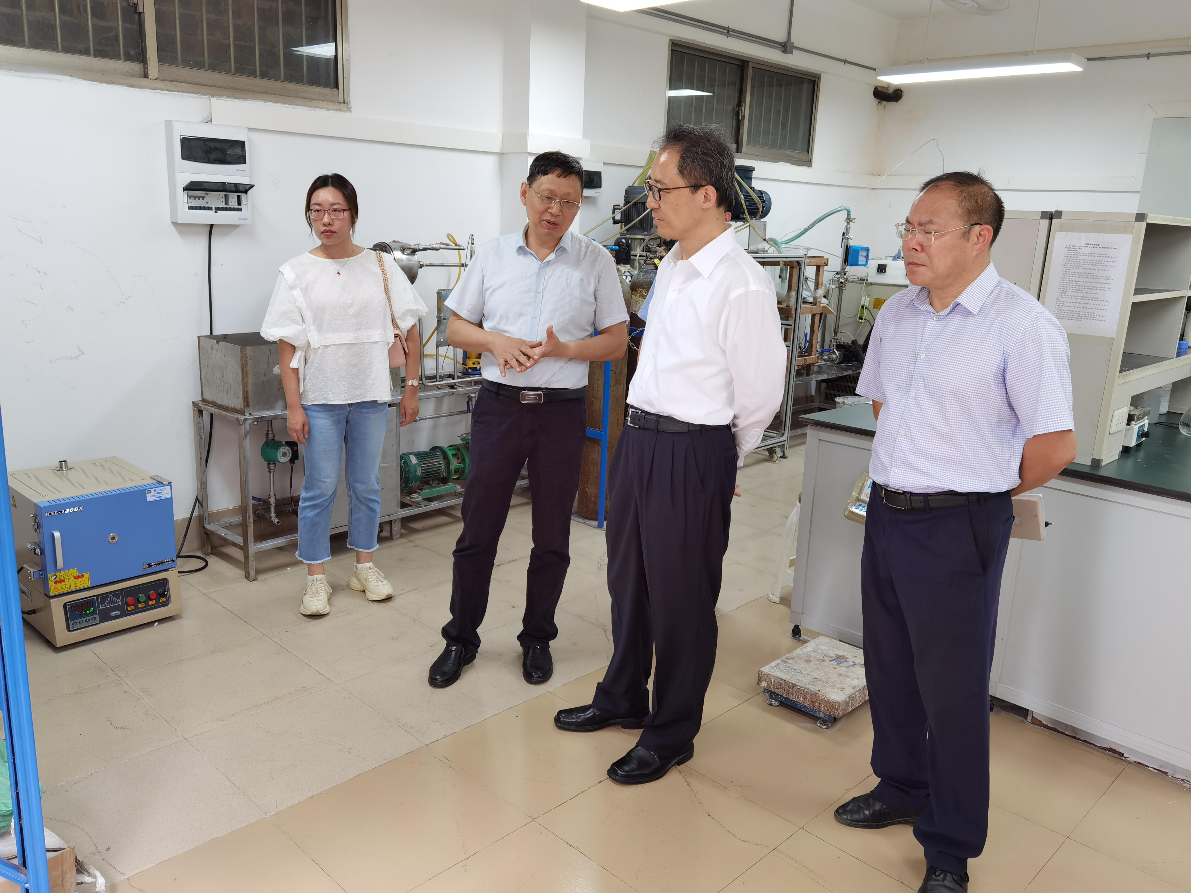 中国工程院陈建峰院士来访英国威廉公司官网