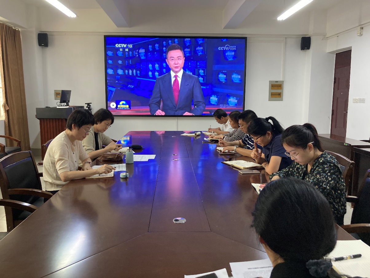 公司党委会专题学习全国教育大会精神和全区教育大会精神